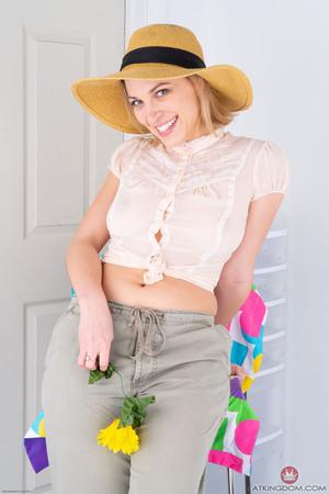 #ATKHairy Lily Love (lil072) Set 374576