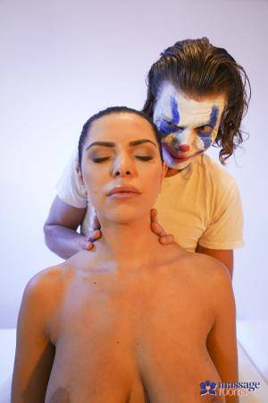 Original 2000 px/ 3000 px