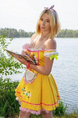 Original 854 px/ 1280 px