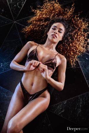 Original 2000 px/ 2999 px