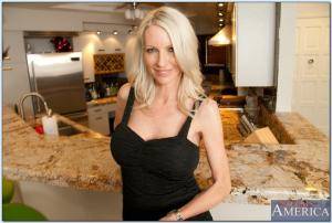 Original 850 px/ 573 px