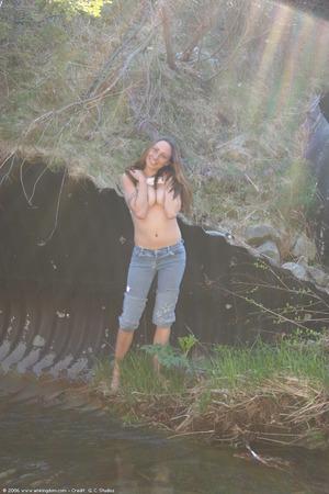 Original 682 px/ 1024 px