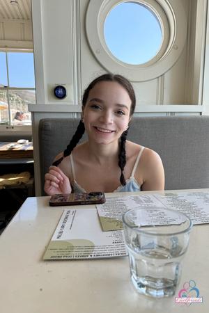 Original 2000 px/ 3000 px