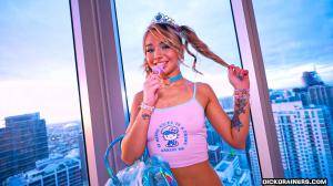 Original 1600 px/ 900 px