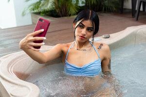 Original 8192 px/ 5464 px