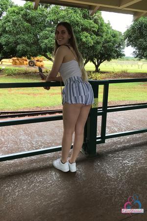 Original 2000 px/ 3000 px