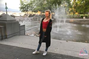 Original 3000 px/ 2000 px