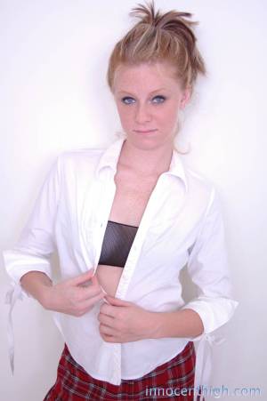 Original 698 px/ 1050 px