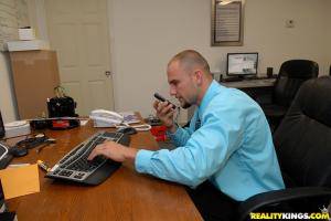 Original 3840 px/ 2568 px