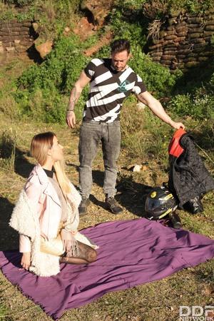 Original 2667 px/ 4000 px