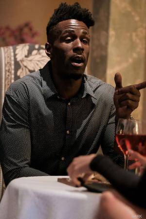 Original 2560 px/ 3840 px