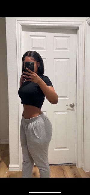 Original 946 px/ 2048 px