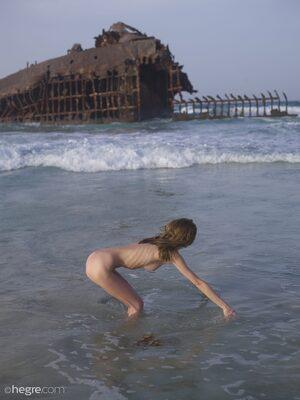 Original 10652 px/ 14204 px