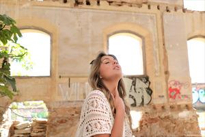 Original 3000 px/ 2001 px