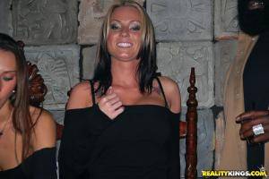 Original 900 px/ 602 px