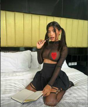 Original 713 px/ 867 px