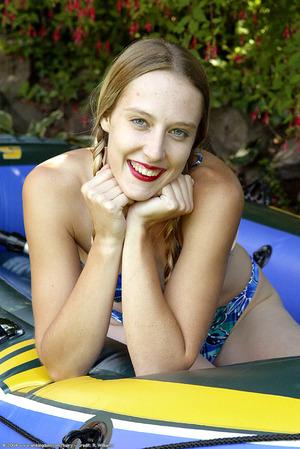 Original 684 px/ 1024 px