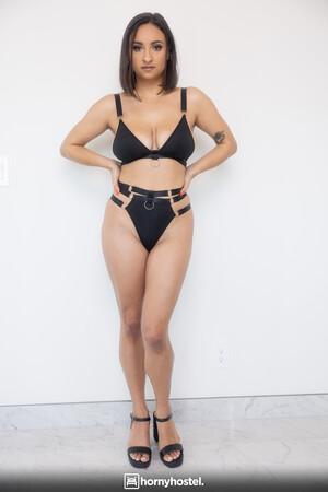 Original 2561 px/ 3840 px