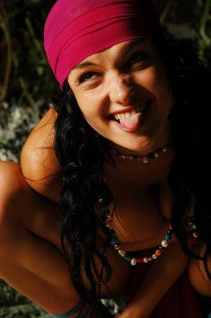 Original 681 px/ 1024 px