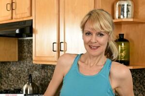 Original 4700 px/ 3100 px