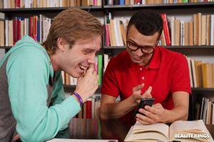 Original 3000 px/ 2000 px