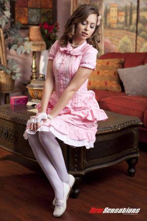 Original 683 px/ 1024 px