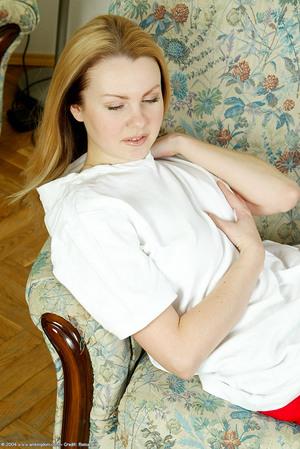 Original 684 px/ 1024 px