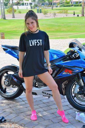 Original 852 px/ 1280 px