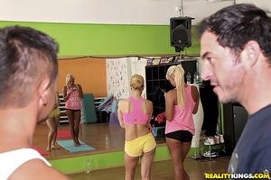 Original 900 px/ 600 px