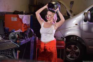 Original 2499 px/ 1663 px