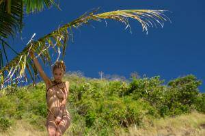 Original 2048 px/ 1365 px