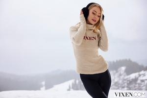 Original 2999 px/ 2000 px