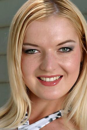 Original 682 px/ 1024 px