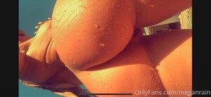 Original 1600 px/ 739 px