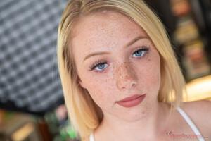 Original 3000 px/ 2000 px