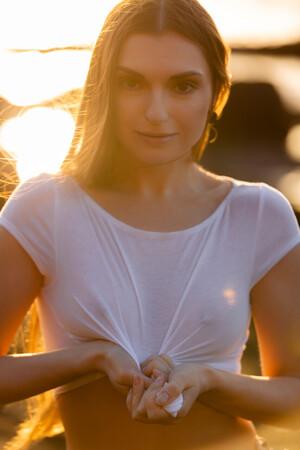 Original 853 px/ 1280 px