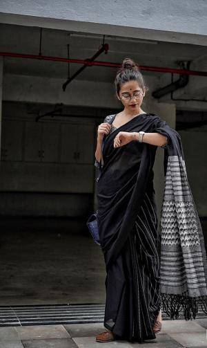 Original 845 px/ 1417 px