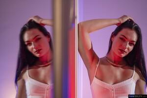 Original 2160 px/ 1441 px