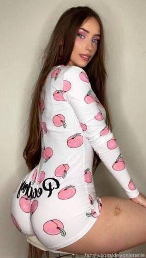 Original 409 px/ 720 px