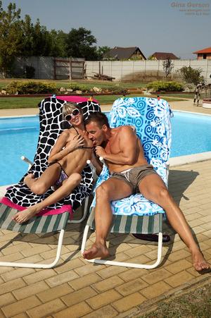 Original 931 px/ 1400 px