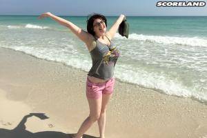 Original 1600 px/ 1067 px