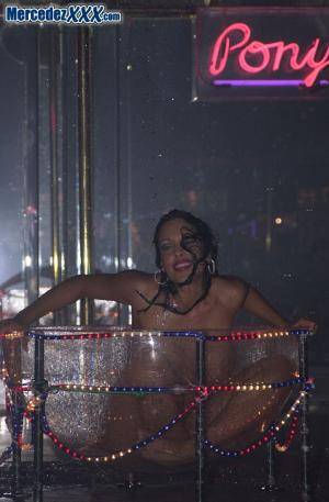 Original 567 px/ 864 px