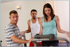 Original 850 px/ 571 px