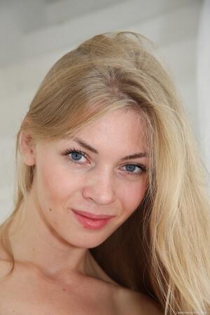 Original 1067 px/ 1600 px