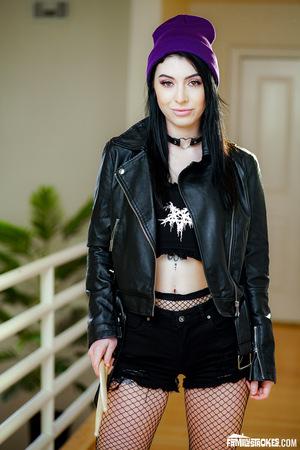 Summer Renee Raven Lane The War for His Attention