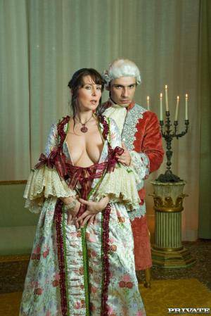 Original 1067 px/ 1600 px