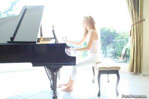 Original 1500 px/ 1000 px