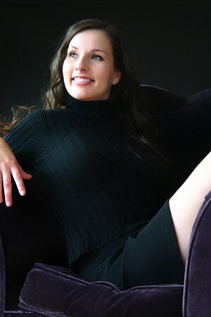 Original 2048 px/ 3072 px