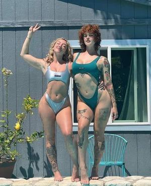 Original 720 px/ 885 px