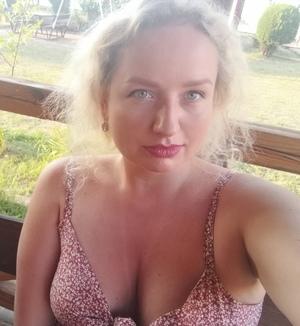 Original 890 px/ 967 px